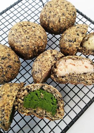 オートミール胡麻饅頭☆おからあんこ-レシピのメイン写真