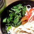 ねり梅・大葉・サラダチキンのそうめん弁当
