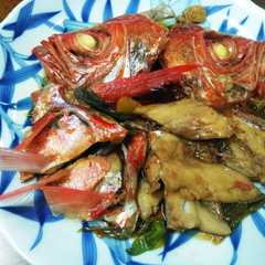 รูปของ 簡単☆金目鯛のアラ煮　甘辛