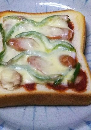 ピーマンたっぷり⭐️ピザトースト-レシピのメイン写真