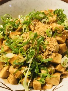 ネギ&豆腐でつくるシンプルな赤味噌丼-レシピのメイン写真