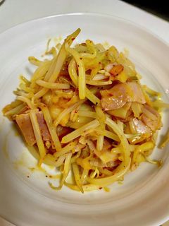 ベーコンともやしのキムチバター炒め-レシピのメイン写真