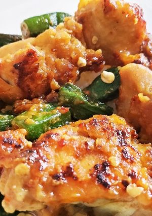 鶏もも肉とオクラのピリ辛味噌炒め-レシピのメイン写真