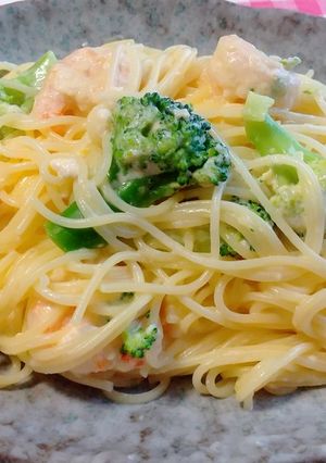 エビとブロッコリーのクリームスパゲティ-レシピのメイン写真