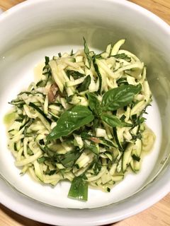 あと引くズッキーニのサラダ-レシピのメイン写真