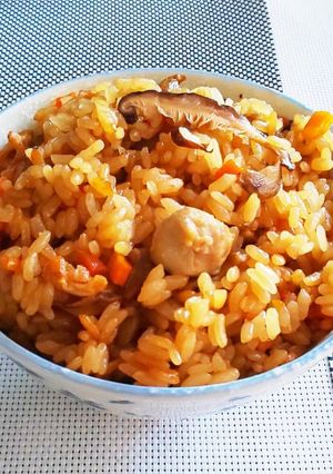 かしわ飯(鶏とごぼうの炊き込みご飯)-レシピのメイン写真