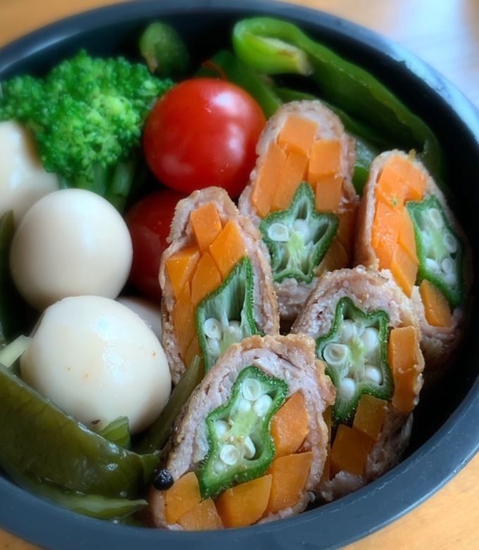 お弁当に☆おかずに!オクラと人参の肉巻き-レシピのメイン写真