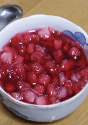 ブルーカシスといちごダイスのシャーベット-レシピのメイン写真