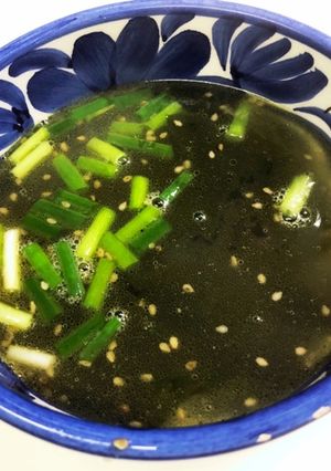 小鍋一つでわかめスープ-レシピのメイン写真
