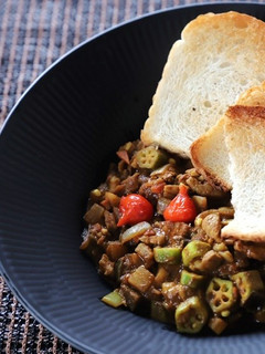 オクラと豚バラ肉と家にある野菜カレー-レシピのメイン写真
