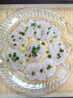 釣った超高級魚アラ、クエのお刺身-レシピのメイン写真