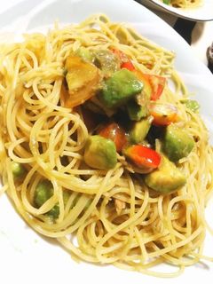 アボカドとツナとトマトの冷製パスタ-レシピのメイン写真