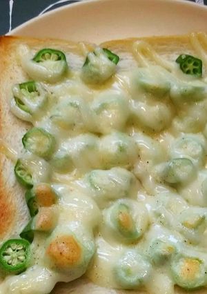 オクラチーズマヨトースト-レシピのメイン写真