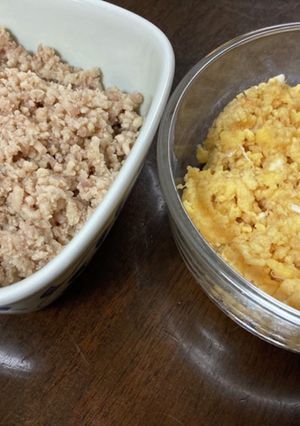 簡単！鶏そぼろ丼-レシピのメイン写真