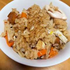 รูปของ しっかり味の炊き込みご飯