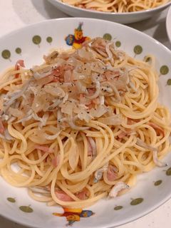 ベーコンとしらすと玉ねぎの、和風パスタ-レシピのメイン写真