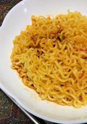 辛ラーメンでビビン麺-レシピのメイン写真