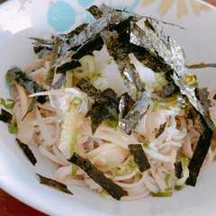รูปของ シラスと夏野菜のおろしぶっかけ蕎麦