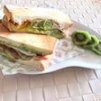 *アボカドベーコンエッグホットサンド*