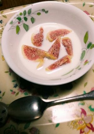 苺ミルクならぬ無花果(いちじく)ミルク☺-レシピのメイン写真