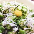 簡単☆シラスオクラ丼♪♪うずらの卵のせ