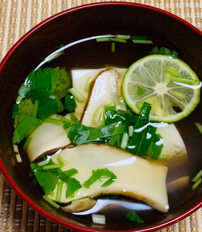 簡単！松茸のお汁・お吸物〜\(^o^)/-レシピのメイン写真