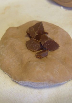 ココアパン・・チョコ包み・ピール包み-レシピのメイン写真