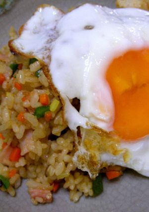 今日のランチに♪カレーチャーハン-レシピのメイン写真