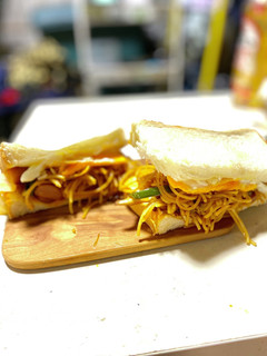 簡単！ナポリタンサンド〜目玉焼きのせ〜-レシピのメイン写真