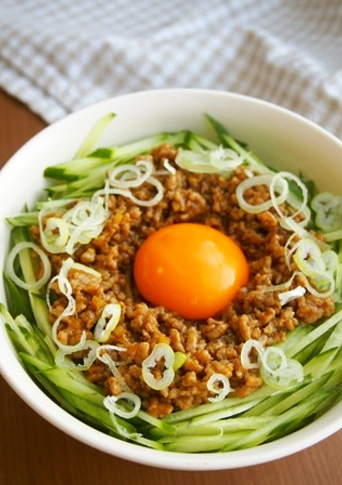 ジャージャー丼♪甜麺醤でさっと炒めて♪-レシピのメイン写真