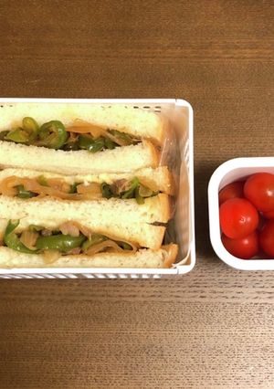 自分弁当・チンジャオサンド-レシピのメイン写真