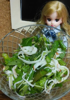 リカちゃん♡アスパラ三つ葉カニカマ和えꕤ-レシピのメイン写真