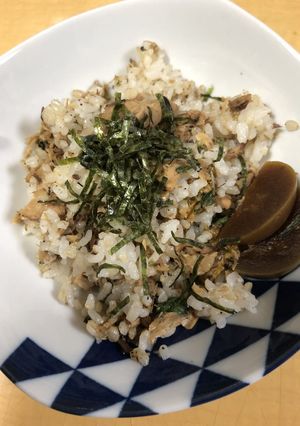 サバと梅干しの混ぜご飯-レシピのメイン写真