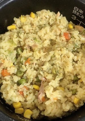 超簡単炊飯器でシーチキンピラフ-レシピのメイン写真