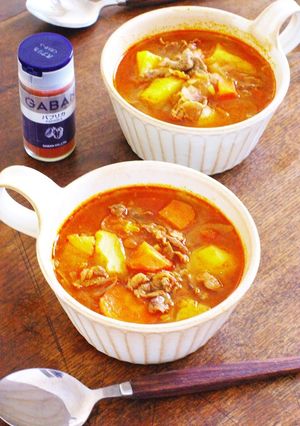 牛肉やセロリの具沢山トマトパプリカスープ-レシピのメイン写真