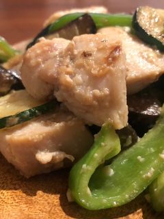 鶏ムネ肉と夏野菜塩麹炒め-レシピのメイン写真
