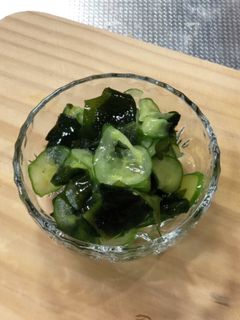 簡単!ワカメとキュウリの酢の物-レシピのメイン写真