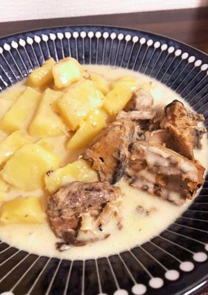 サバの味噌煮缶とじゃがいものミルク煮-レシピのメイン写真