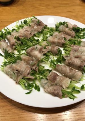 我が家の味！豆苗の豚バラ肉巻き-レシピのメイン写真