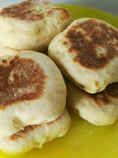 チーズナン的な小麦粉こねて焼いたーの-レシピのメイン写真