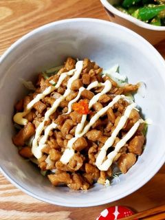 ☆胸肉でもしっとり!簡単!鶏マヨそぼろ丼-レシピのメイン写真