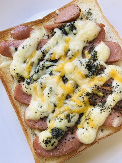 ソーセージとチーズ&マヨネーズトースト-レシピのメイン写真