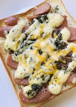 ソーセージとチーズ＆マヨネーズトースト-レシピのメイン写真