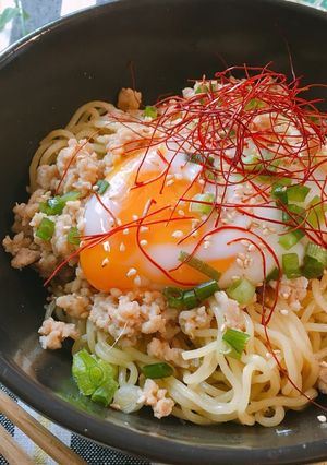 マルちゃん塩焼そばdeまぜそば風-レシピのメイン写真
