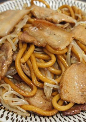 豚ばらと太麺で焼きそば-レシピのメイン写真