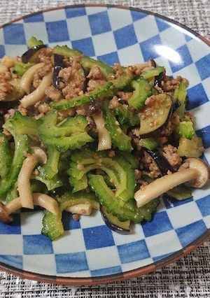 ゴーヤ、茄子、しめじ、ひき肉大蒜味噌炒め-レシピのメイン写真