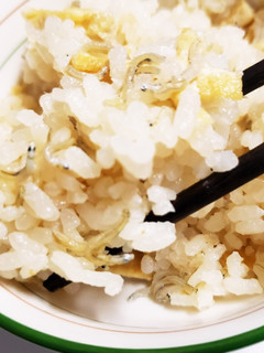 おシャコとおあげの炊き込みごはん-レシピのメイン写真