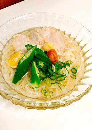 ゆず香るチキンとオクラの爽やか冷やし素麺-レシピのメイン写真