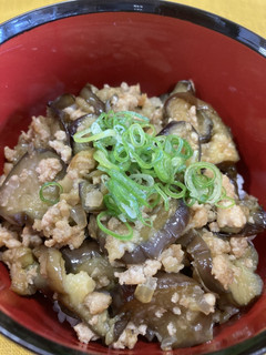 なすのそぼろ丼【JA福岡市】-レシピのメイン写真