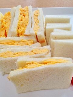簡単!手作り塩麹の炒り卵サンドイッチ-レシピのメイン写真